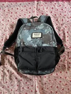 BURTON グレー・カモフラージュ キッズリュック