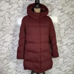 ユニクロ　（XL）　シームレスダウンショートコート　えんじのサムネイル