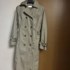 トレンチコート ベージュ ダブルボタン