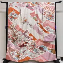 振袖　金彩　金駒刺繍　菊花　鴛鴦　松竹梅　成人式　着物　125tz