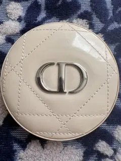 ディオールスキン フォーエヴァー クチュール ルミナイザー06