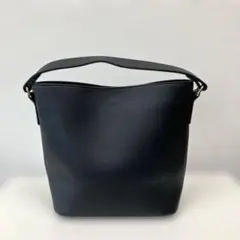 レディース　ブラック　持ち手付き　ハンドバッグ　変形