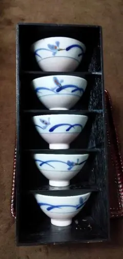 昭和レトロ　青い花模様？の飯碗5個セット　小さめ飯椀
