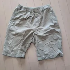 UNIQLO ベージュ ショートパンツ 160