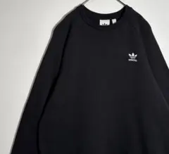 adidasアディダス ワンポイント刺繍ロゴ　トレフォイル　無地　スウェット