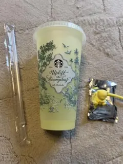 スターバックス　カラーチェンジリユーザブルカップ　ベアリスタキャップ　新品