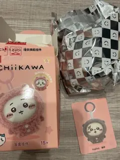 ちいかわ MINISO ラッコ フェイスチェンジ キーホルダー
