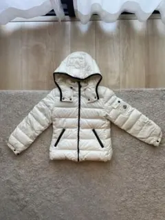⭐︎MONCLER⭐︎ 白キッズダウンジャケット