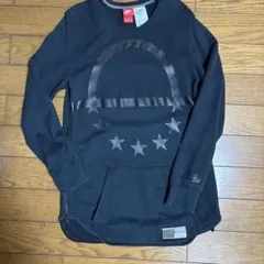 Nike ブラック トレーナー 星デザイン