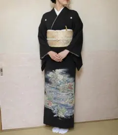 黒留袖　加賀友禅　比翼仕立て　五つ紋のサムネイル