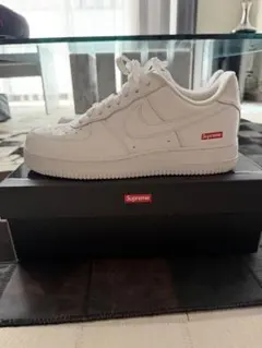 美品　Supreme Nike Air Force 1 Low Whiteのサムネイル