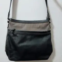 Agnes b. VOYAGE ショルダーバッグ 黒とグレー