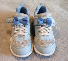 Item thumbnail for item 52068556-1b47-4988-91a5-363646676086