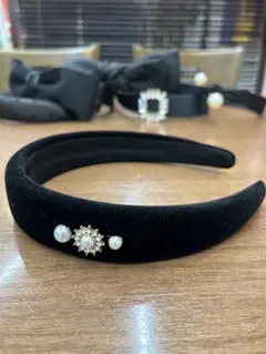 未使用　小泉今日子さん着用ビジュー付きベロアカチューシャ♪