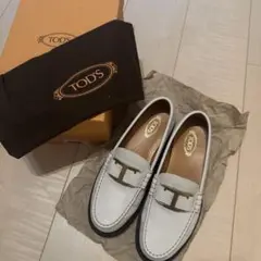 新品未使用TOD'S ドッズ/ホワイト モカシンダブルT/エルメスプラダ 新品未使用TOD'S ドッズ/ホワイト モカシンダブルT/エルメスプラダ