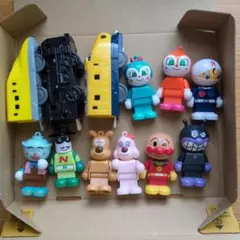 アンパンマン キャラクター フィギュア 9体　電車　3体