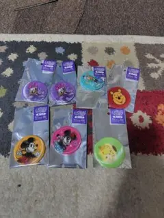 ディズニーキャラクター缶バッジ　7個セット