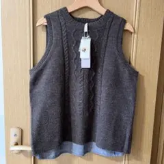 cloudnine 網み柄入り後ろレイヤードボタン開きニットベスト　ブラウン