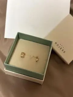 ノジェス　ダイヤモンドピアス　両耳用のサムネイル