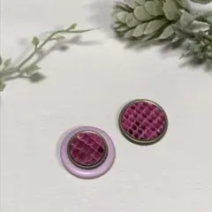アンティークボタンのピアス