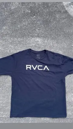 RVCA / ルーカ　Tシャツ ブラック 両面白ロゴ　Mサイズのサムネイル