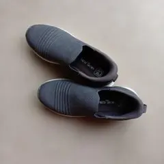 MK MICHEL KLEIN スリッポン スニーカーのサムネイル
