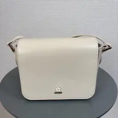 【ほぼ新品‼️】MARY QUANT ショルダーバッグ ホワイトのサムネイル