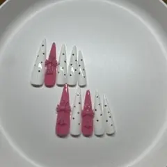 クロスネイル クロムネイル ホワイトロングネイル ギャルネイル　ピンク黒　ドット