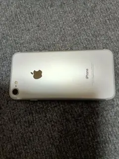 iPhone 7　シルバー　バッテリー最大容量100%