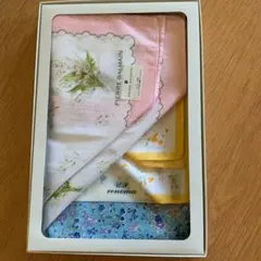 ハンカチ　箱入り　3枚セット　PIERRE  BALMAN 他