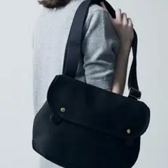『美品』BRADY AVON ショルダーバッグ　ブラック