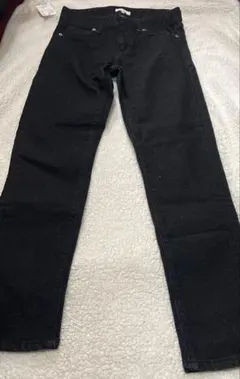 earth music&ecology 黒デニム