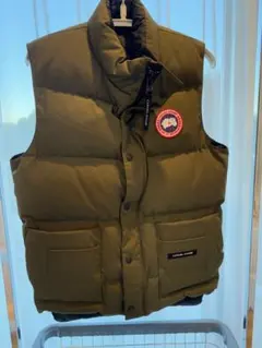 カナダグース　ダウンベスト　カーキ色　XＳサイズ