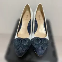 Pitti ホワイト ネイビー リボン ハイヒール 23 EEのサムネイル