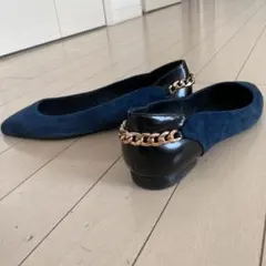 パックチェーンパンプスのサムネイル