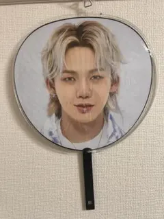 treasure ヒョンソク うちわ