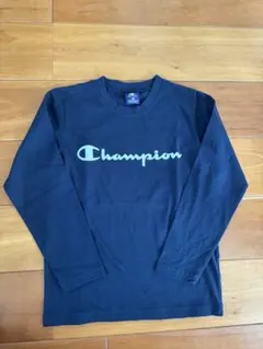 Champion ネイビー 長袖Tシャツ 150のサムネイル