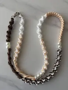 パラコード　スマホストラップ　スマホショルダー　ブラウン　ストラップ　パール