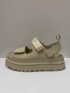 【美品】UGG ゴールデングロウ サンダル 23cm