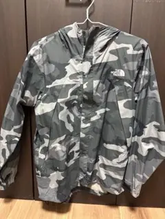 The North Face グレー迷彩 マウンテンパーカー