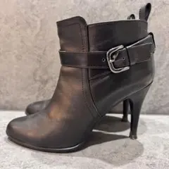 【ダイアナ】DIANA ブラック ショートヒールブーツ ベルト付き 24cm