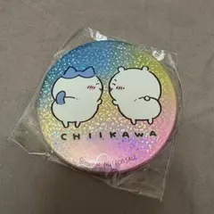 ちいかわランド缶バッジ　ちいかわ　ハチワレ