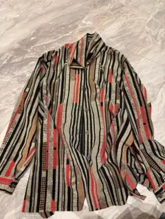 幾何学模様 長袖シャツ 赤黒金