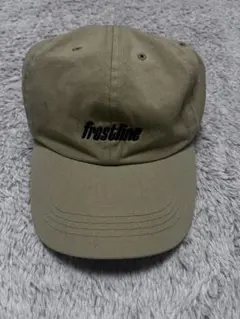 frostline ベージュキャップ