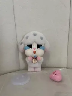 popmart crybaby crying for love