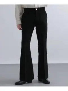 HARE スリムフレアパンツ　Sサイズのサムネイル
