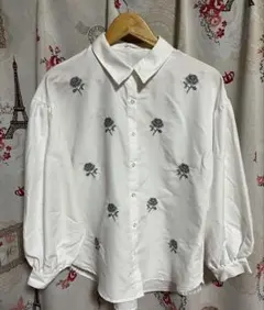 長袖ブラウス　白　花　刺繍ブラウス　Mサイズ