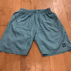 ルースイソンブラ ウェア