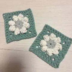 【ハンドメイド】グラニースクエア モチーフ 2枚 お花モチーフ 手編み