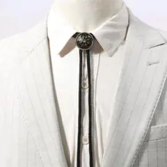 【SHEIN】フラワーディティールループタイ